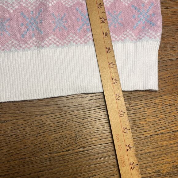 Hello Kitty and Friends Women Juniors Large Sweater Angel Intarsia Christmas $59 - Picture 11 of 16